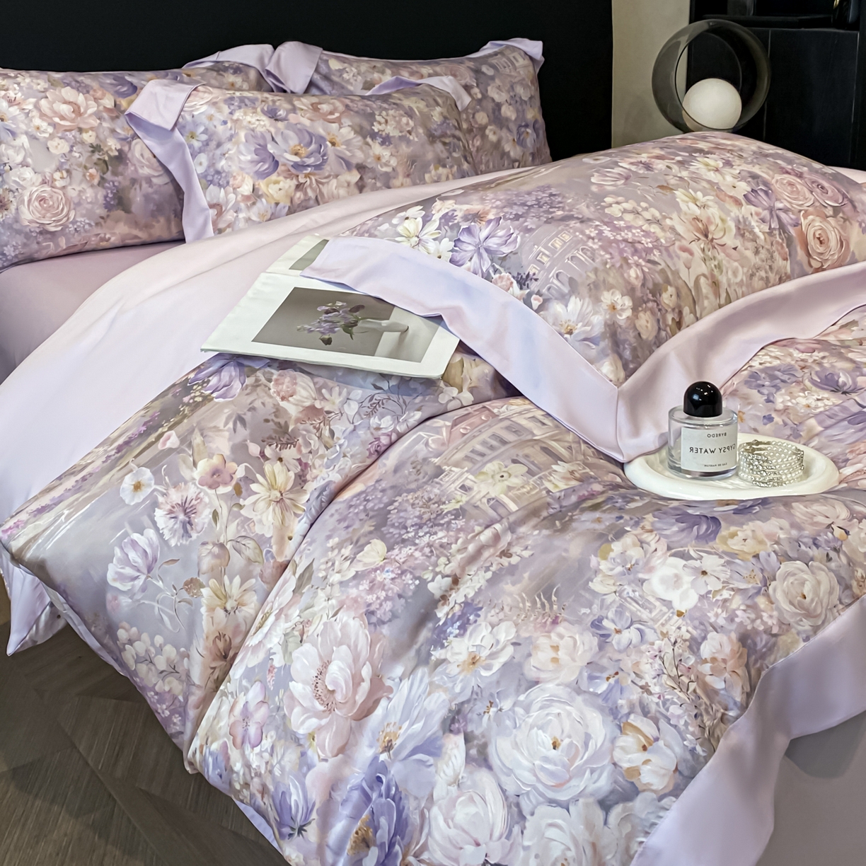 91家纺网 家纺一手货源 找家纺 博纳家纺 2026新款天丝莱塞尔轻奢高端数码印花拼角宽边夏被四件套冰感凉感四件套--夏洛伊系列 蔷薇庄园