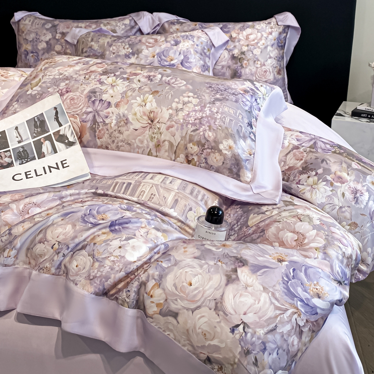 91家纺网 家纺一手货源 找家纺 博纳家纺 2026新款天丝莱塞尔轻奢高端数码印花拼角宽边夏被四件套冰感凉感四件套--夏洛伊系列 蔷薇庄园