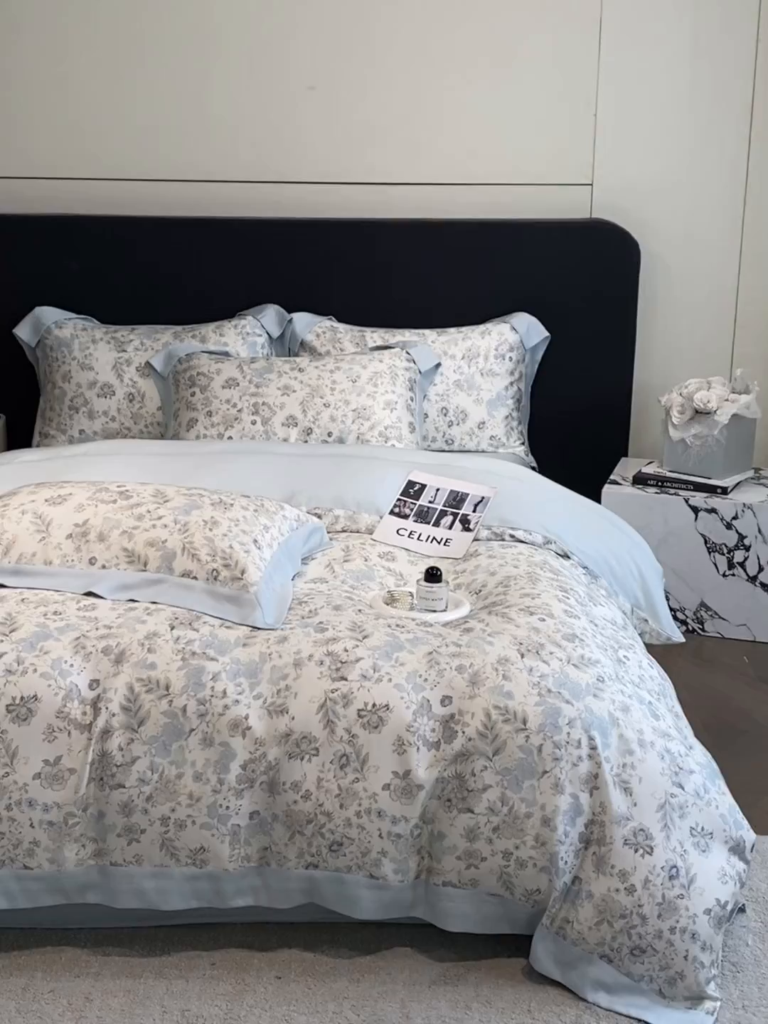 91家纺网 家纺一手货源 找家纺 博纳家纺 2026新款天丝莱塞尔轻奢高端数码印花拼角宽边夏被四件套冰感凉感四件套--夏洛伊系列 春亭序