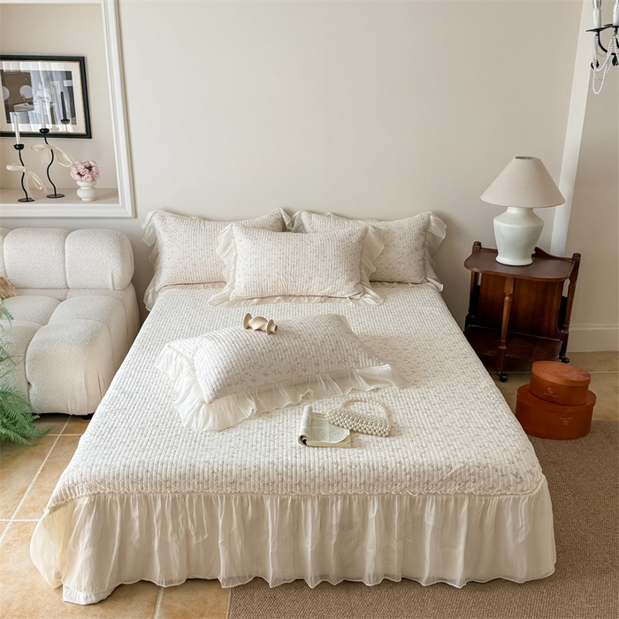 91家纺网 家纺一手货源 找家纺 吾欢心 2026新款仿锦安法式花边凉感丝床盖款夏凉被四件套软凉席三件套小冰皮空调被 浅雾繁花