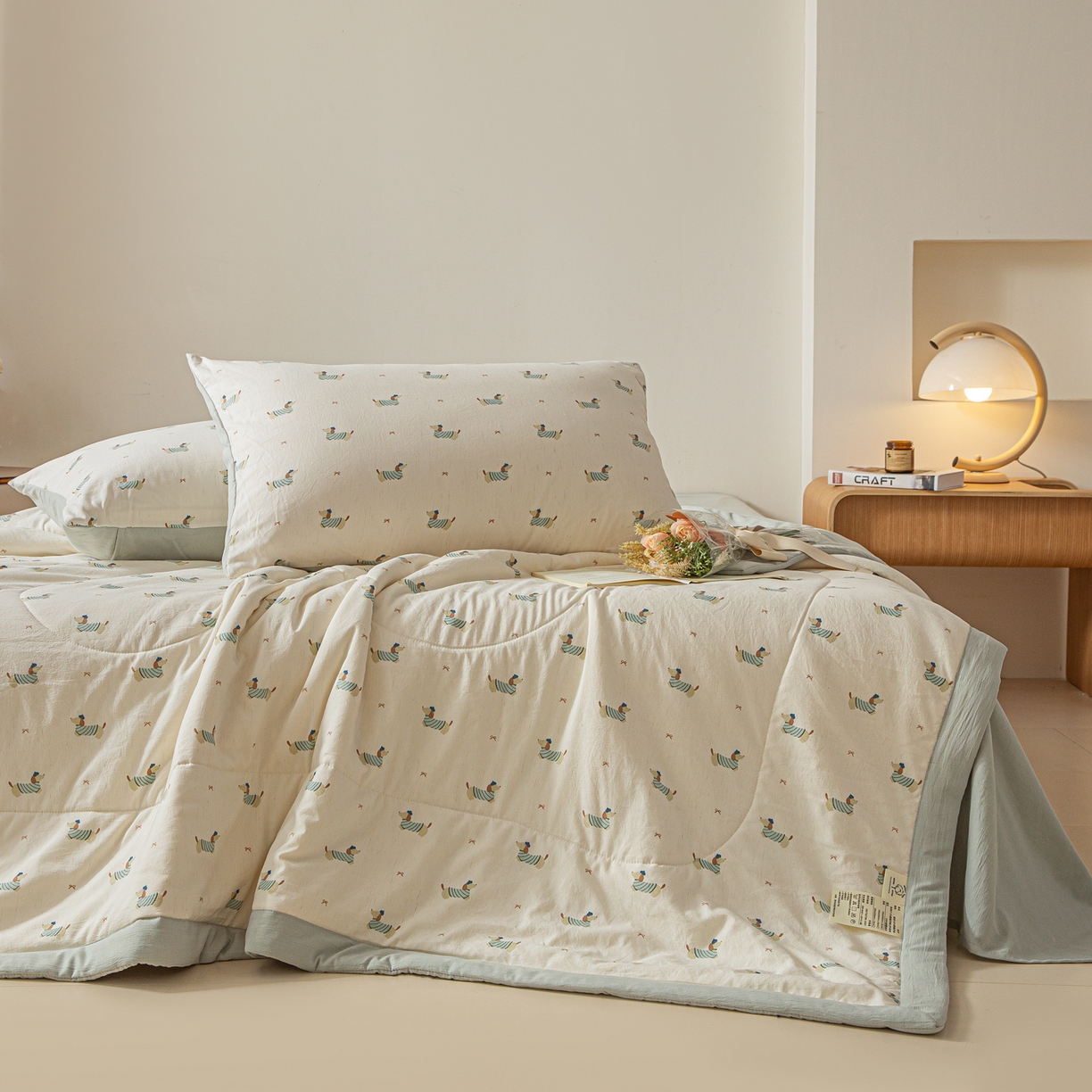 91家纺网 家纺一手货源 找家纺 江暮云家纺 2026新款A类亚麻印花新疆棉花被 腊肠小趣