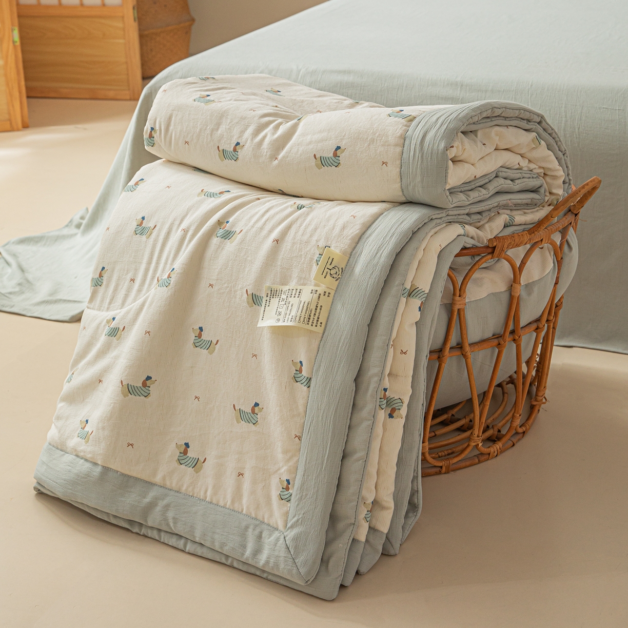 91家纺网 家纺一手货源 找家纺 江暮云家纺 2026新款A类亚麻印花新疆棉花被 腊肠小趣