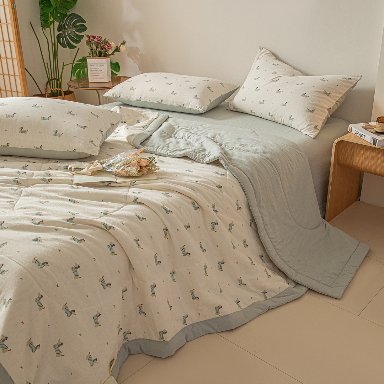 91家纺网 家纺一手货源 找家纺 江暮云家纺 2026新款A类亚麻印花新疆棉花被 腊肠小趣