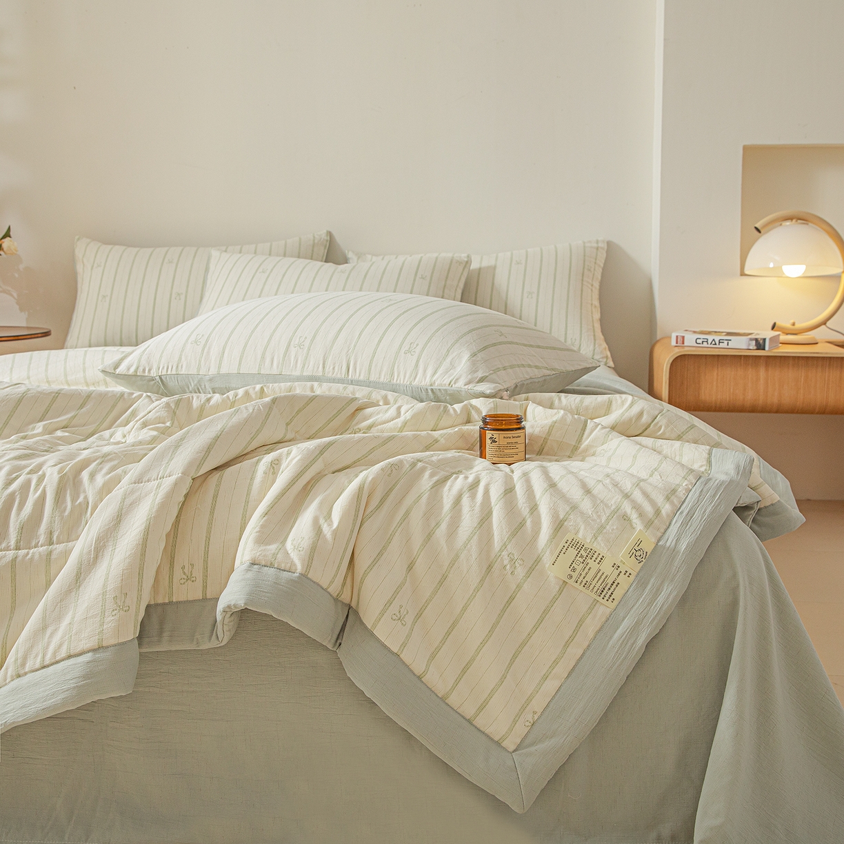 91家纺网 家纺一手货源 找家纺 江暮云家纺 2026新款A类亚麻印花新疆棉花被 青条蝴蝶结