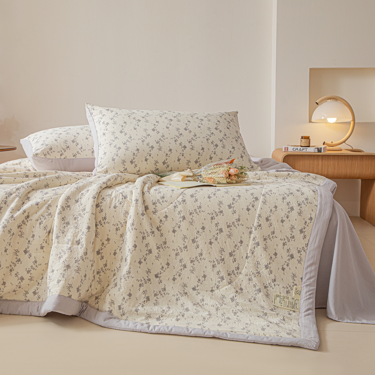 91家纺网 家纺一手货源 找家纺 江暮云家纺 2026新款A类亚麻印花新疆棉花被 紫雾花影