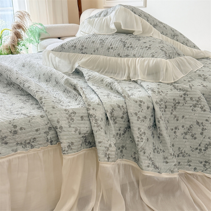 91家纺网 家纺一手货源 找家纺 吾欢心 2026新款仿锦安法式花边凉感丝床盖款夏凉被四件套软凉席三件套小冰皮空调被 清蔓雅序