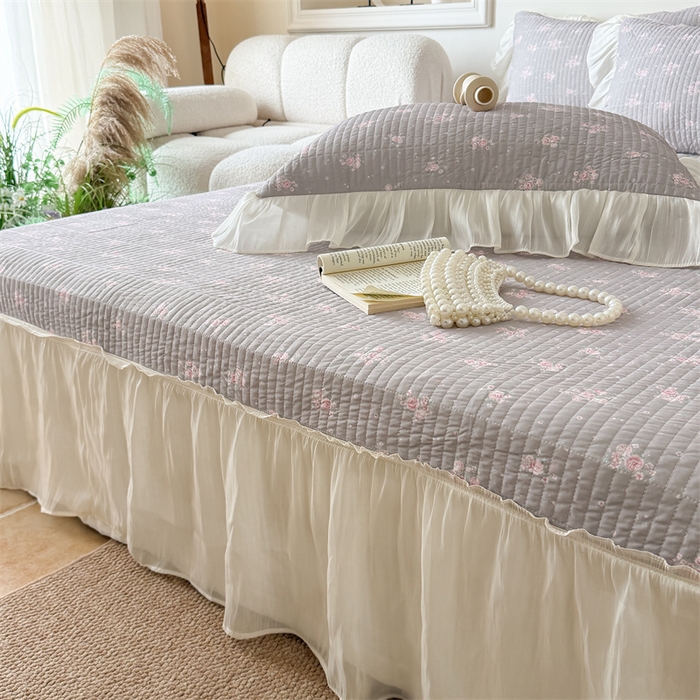 91家纺网 家纺一手货源 找家纺 吾欢心 2026新款仿锦安法式花边凉感丝床盖款夏凉被四件套软凉席三件套小冰皮空调被 塞纳花语