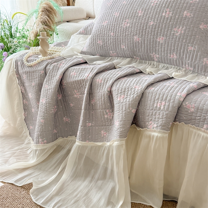 91家纺网 家纺一手货源 找家纺 吾欢心 2026新款仿锦安法式花边凉感丝床盖款夏凉被四件套软凉席三件套小冰皮空调被 塞纳花语