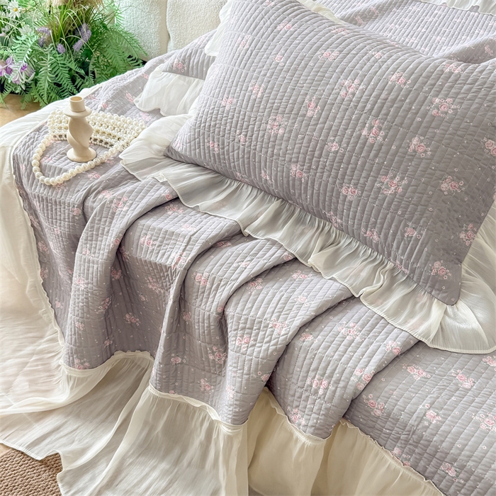 91家纺网 家纺一手货源 找家纺 吾欢心 2026新款仿锦安法式花边凉感丝床盖款夏凉被四件套软凉席三件套小冰皮空调被 塞纳花语