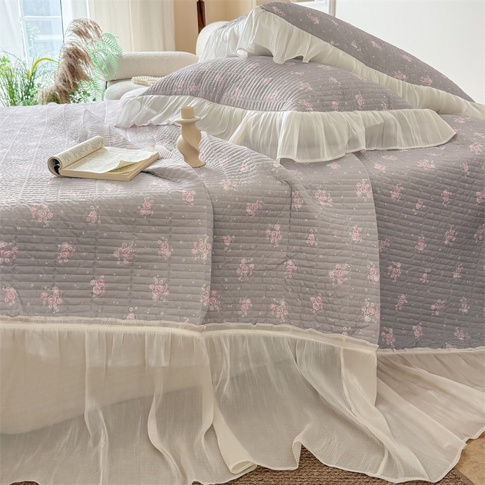 91家纺网 家纺一手货源 找家纺 吾欢心 2026新款仿锦安法式花边凉感丝床盖款夏凉被四件套软凉席三件套小冰皮空调被 塞纳花语