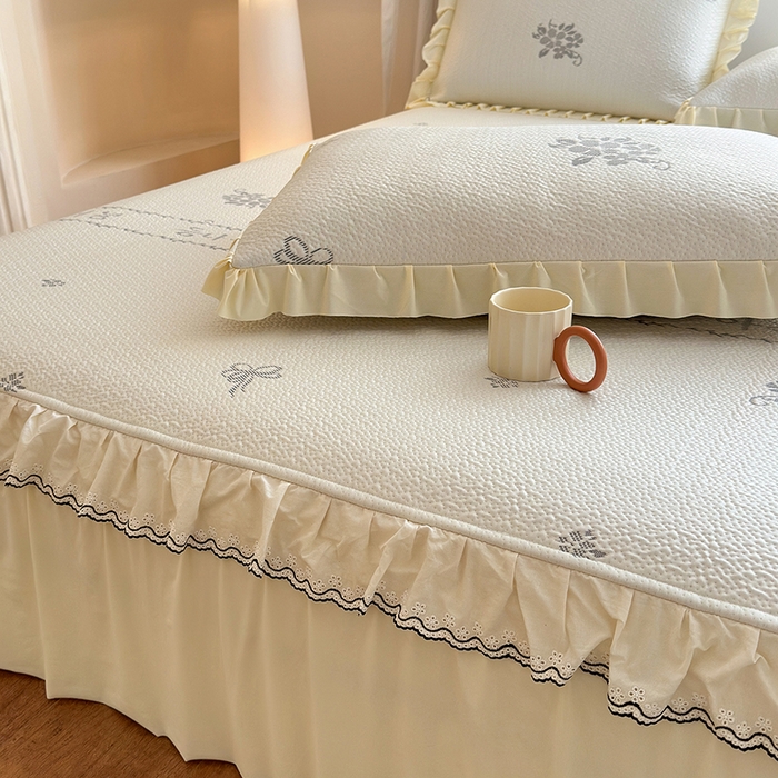 91家纺网 家纺一手货源 找家纺 美优兰 2026PE提花凉感冰豆豆三明治复合凉席 （提供买家秀） 韩式米白