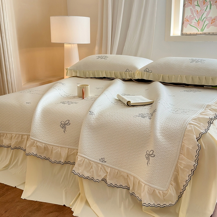 91家纺网 家纺一手货源 找家纺 美优兰 2026PE提花凉感冰豆豆三明治复合凉席 （提供买家秀） 韩式米白