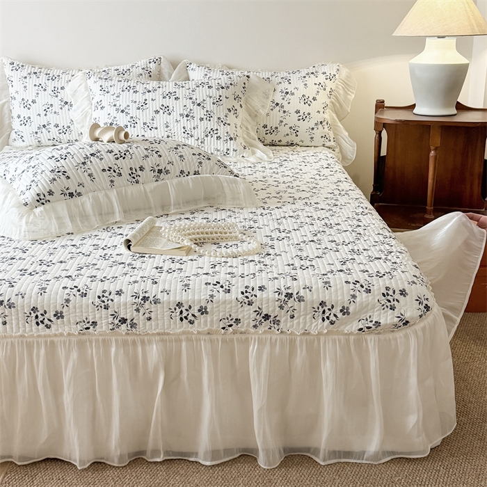 91家纺网 家纺一手货源 找家纺 吾欢心 2026新款仿锦安法式花边凉感丝床盖款夏凉被四件套软凉席三件套小冰皮空调被 雾屿玫瑰