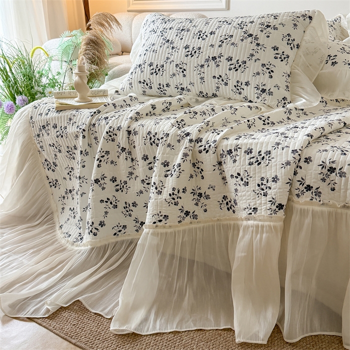 91家纺网 家纺一手货源 找家纺 吾欢心 2026新款仿锦安法式花边凉感丝床盖款夏凉被四件套软凉席三件套小冰皮空调被 雾屿玫瑰