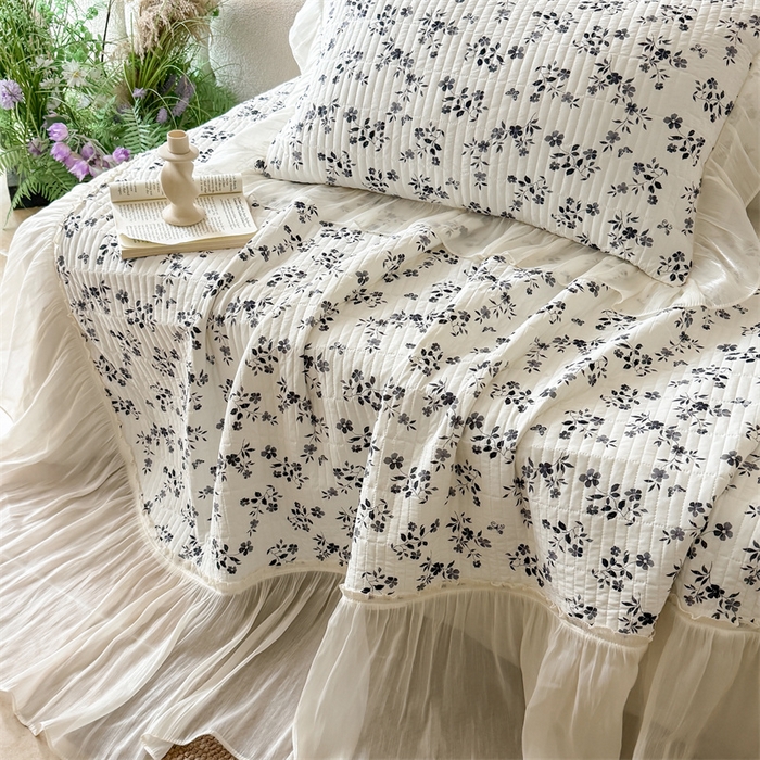 91家纺网 家纺一手货源 找家纺 吾欢心 2026新款仿锦安法式花边凉感丝床盖款夏凉被四件套软凉席三件套小冰皮空调被 雾屿玫瑰