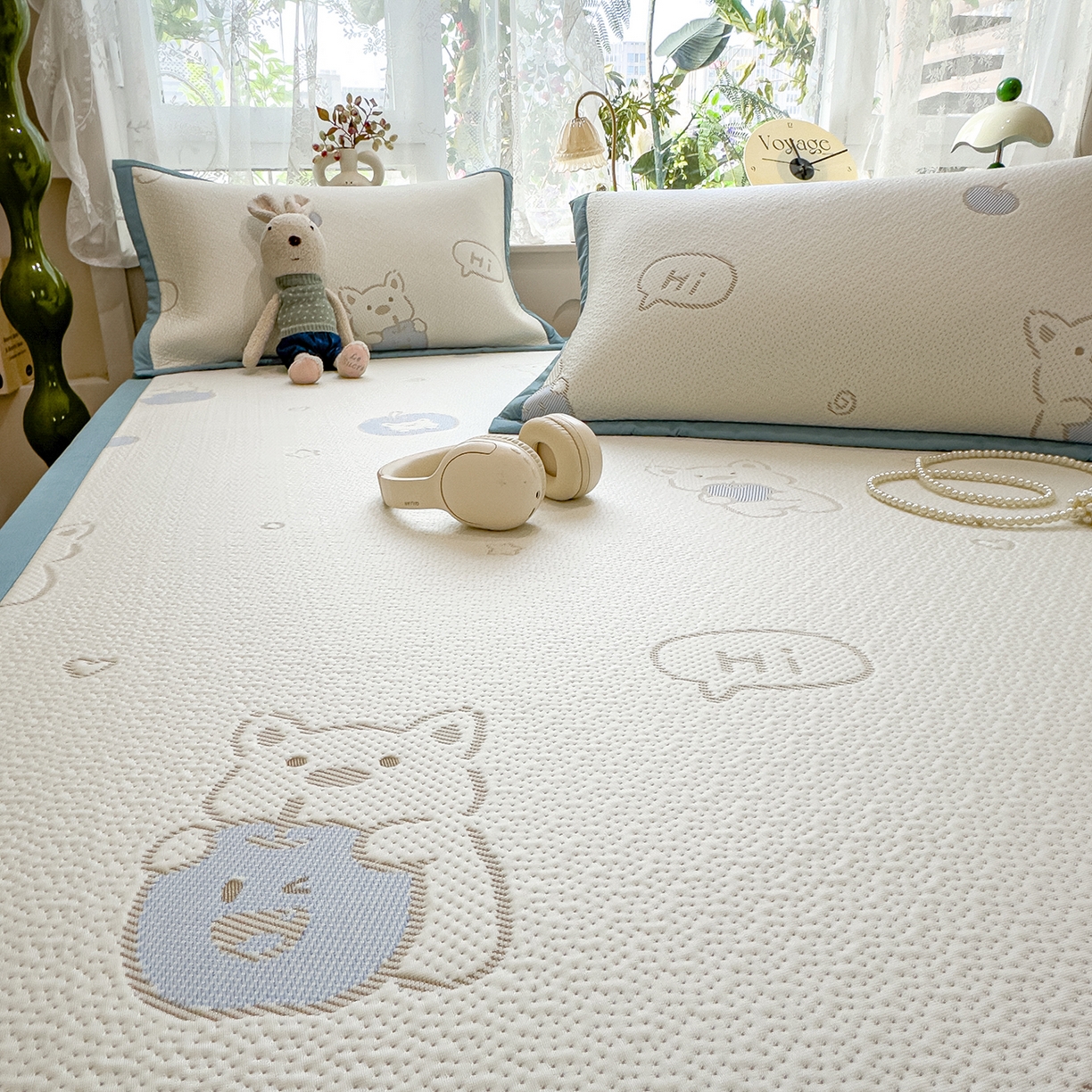 91家纺网 家纺一手货源 找家纺 典冠 2026新款PE凉感豆豆提花软席 苹果狗