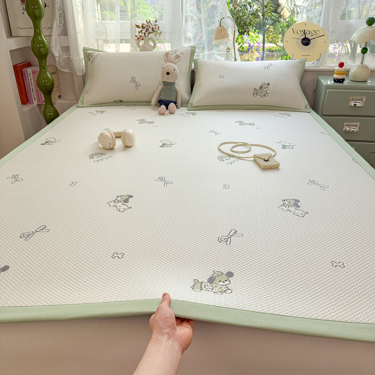 91家纺网 家纺一手货源 找家纺 典冠 2026新款PE凉感豆豆提花软席 班尼狗