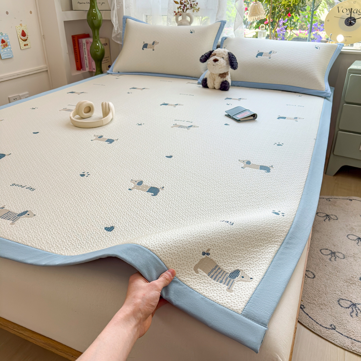 91家纺网 家纺一手货源 找家纺 典冠 2026新款PE凉感豆豆提花软席 阳光狗狗