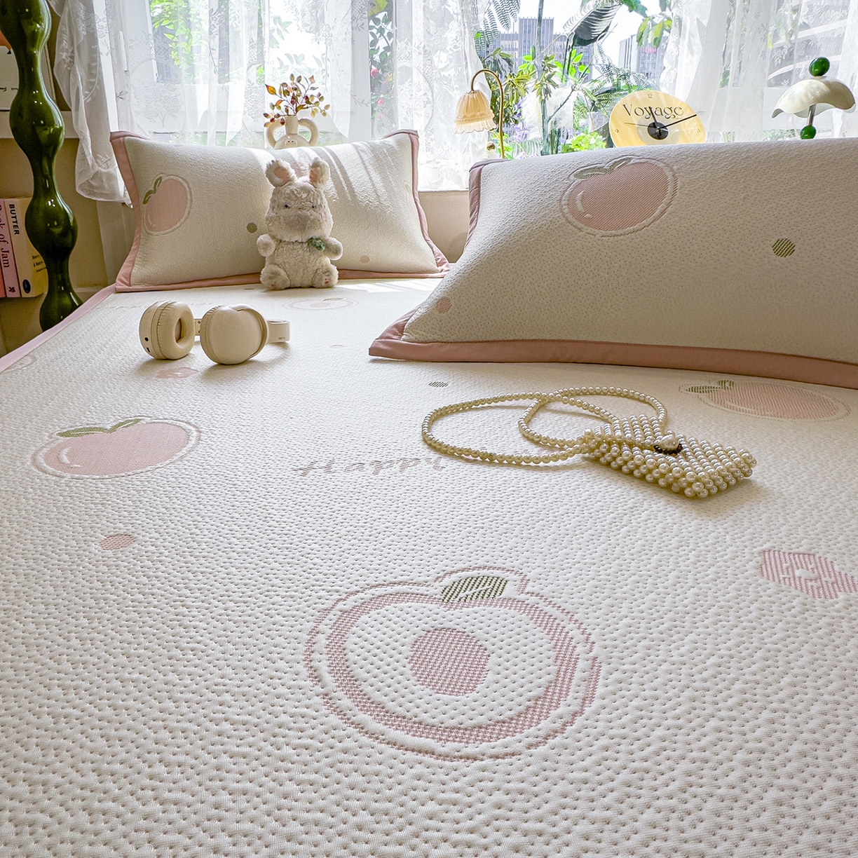 91家纺网 家纺一手货源 找家纺 典冠 2026新款PE凉感豆豆提花软席 苹果派