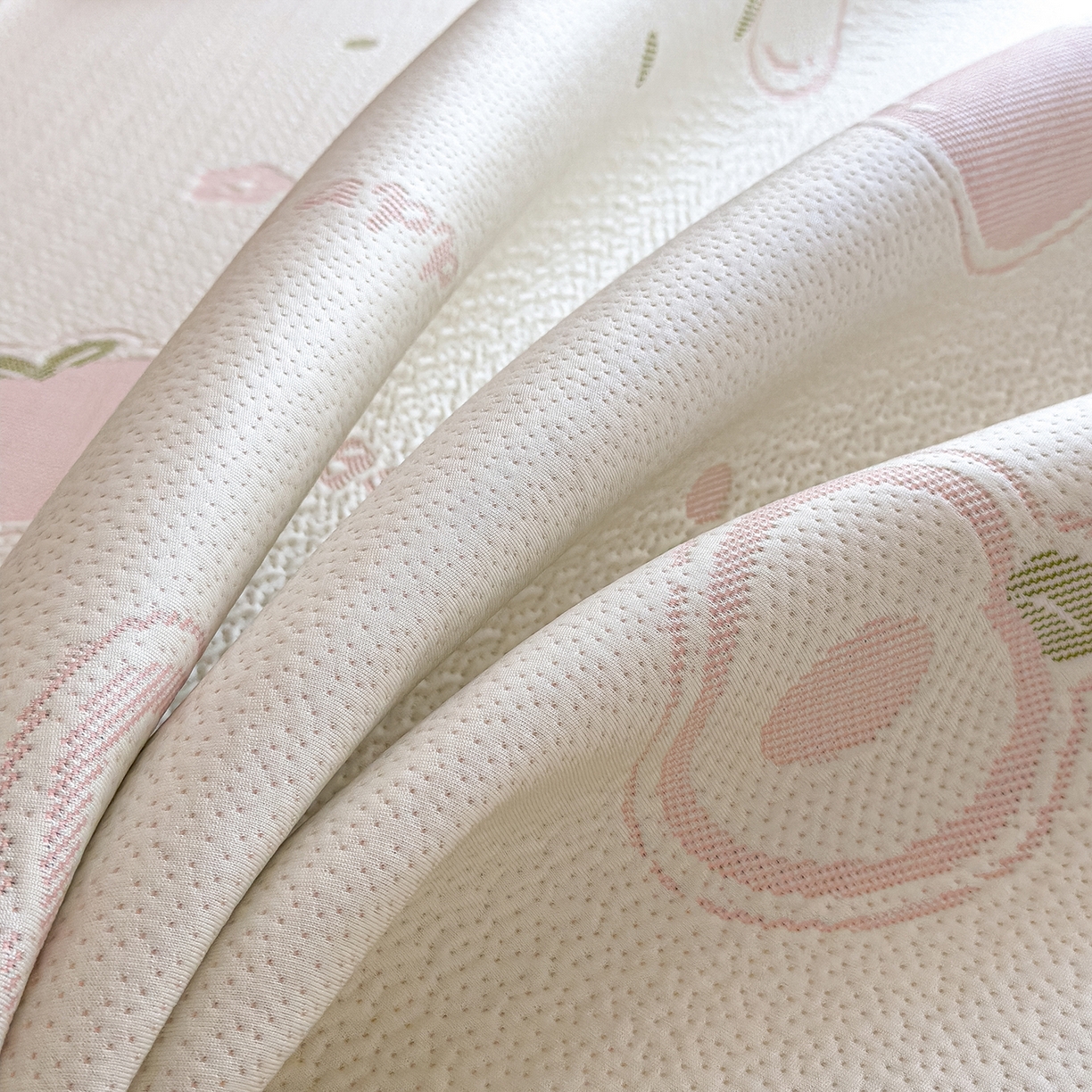 91家纺网 家纺一手货源 找家纺 典冠 2026新款PE凉感豆豆提花软席 苹果派