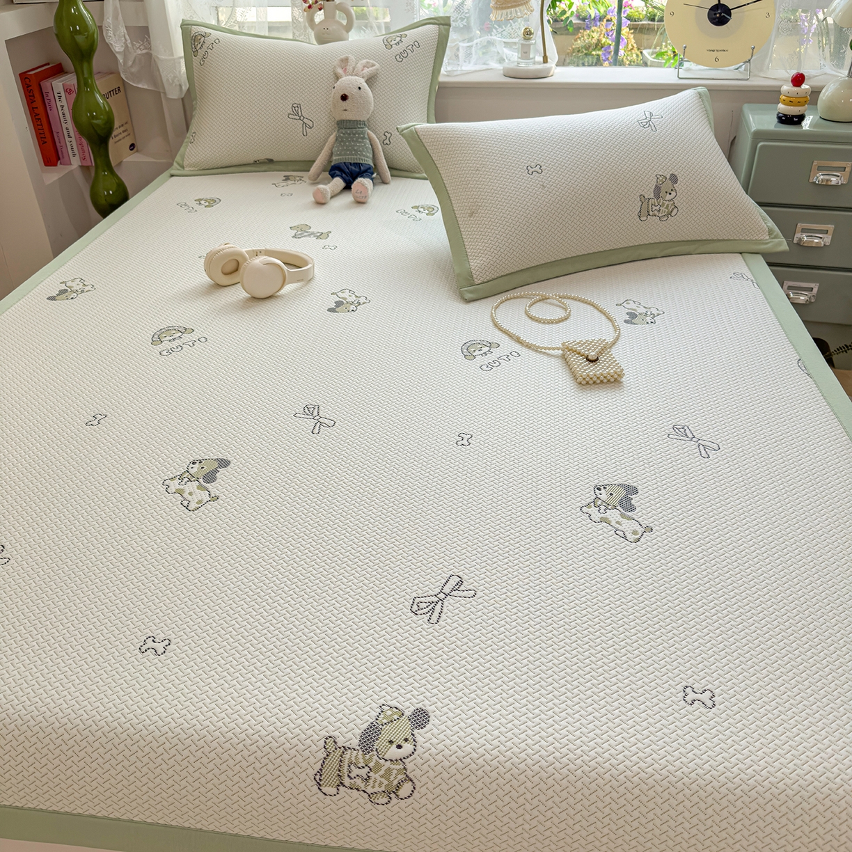 91家纺网 家纺一手货源 找家纺 典冠 2026新款PE凉感豆豆提花软席 班尼狗