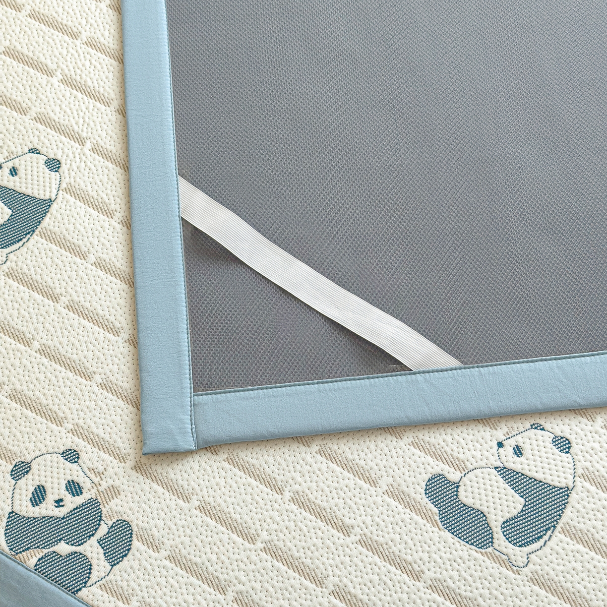 91家纺网 家纺一手货源 找家纺 典冠 2026新款PE凉感豆豆提花软席 熊猫-蓝