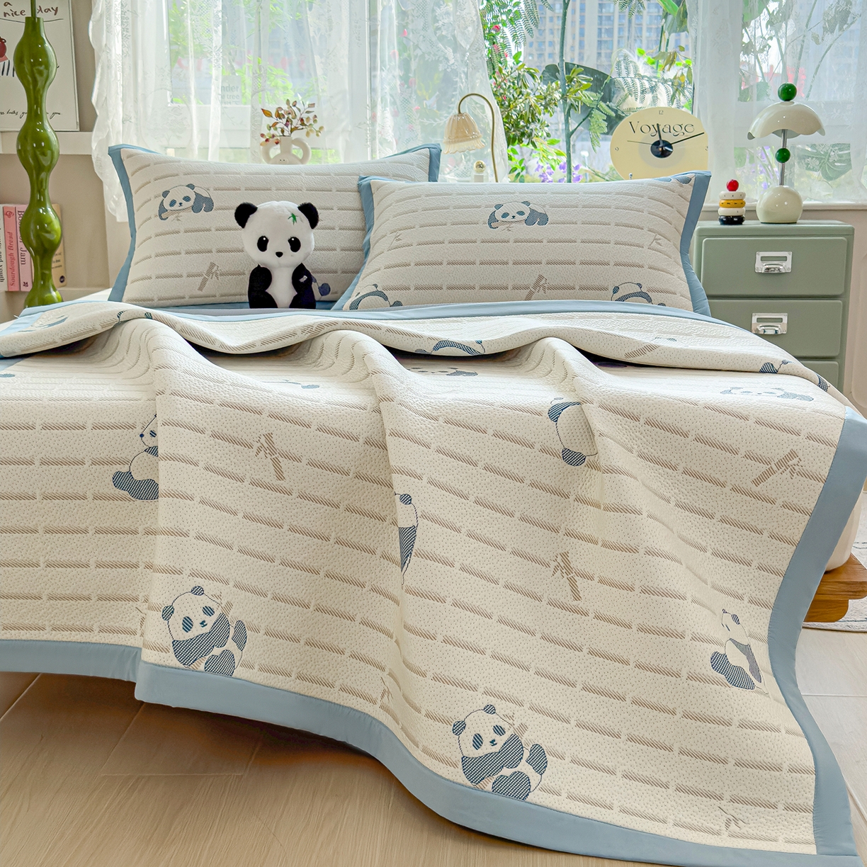 91家纺网 家纺一手货源 找家纺 典冠 2026新款PE凉感豆豆提花软席 熊猫-蓝