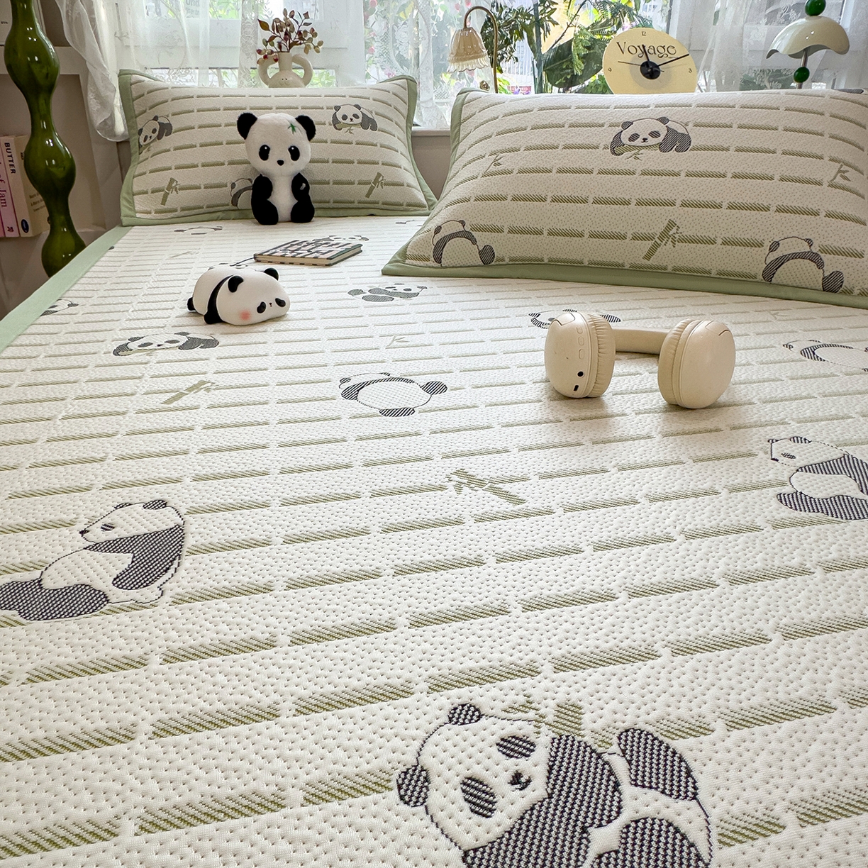 91家纺网 家纺一手货源 找家纺 典冠 2026新款PE凉感豆豆提花软席 熊猫-绿