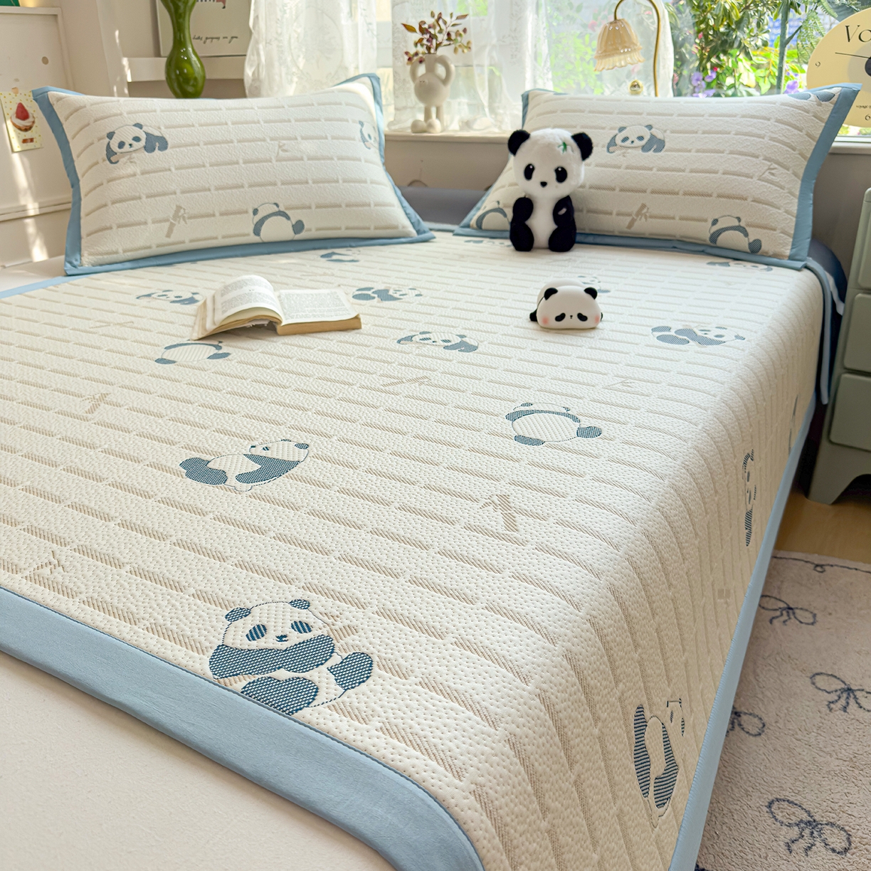 91家纺网 家纺一手货源 找家纺 典冠 2026新款PE凉感豆豆提花软席 熊猫-蓝