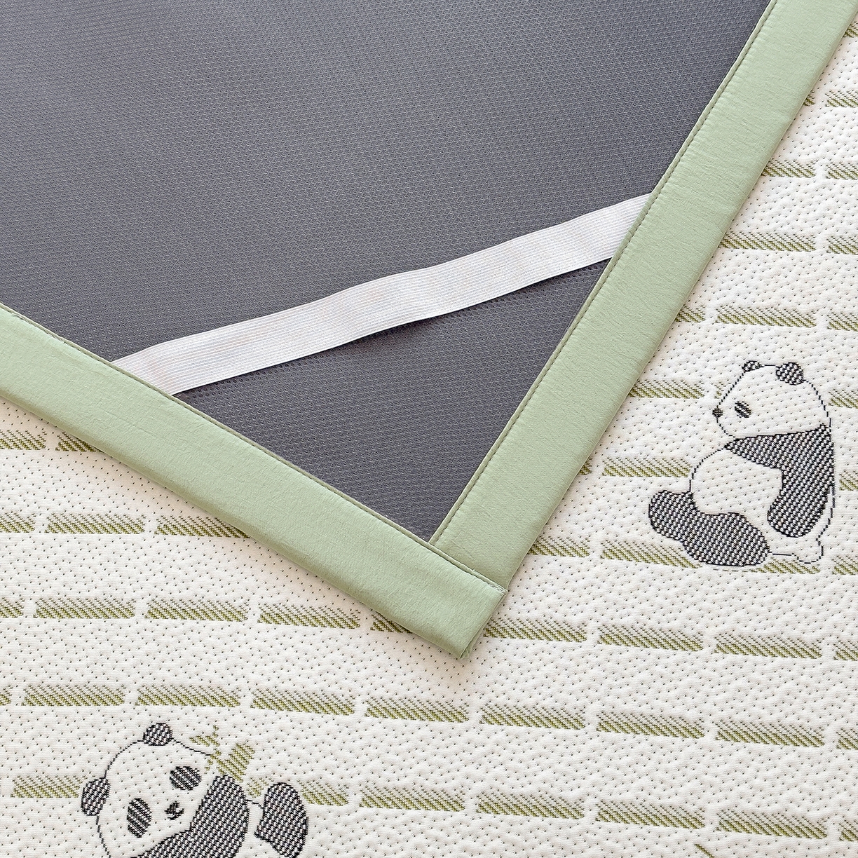 91家纺网 家纺一手货源 找家纺 典冠 2026新款PE凉感豆豆提花软席 熊猫-绿