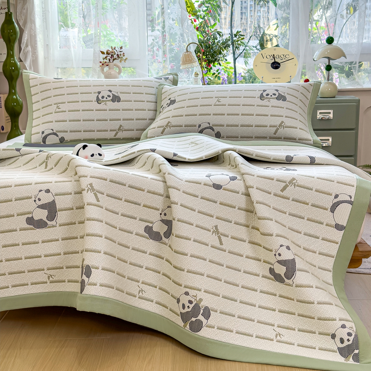 91家纺网 家纺一手货源 找家纺 典冠 2026新款PE凉感豆豆提花软席 熊猫-绿