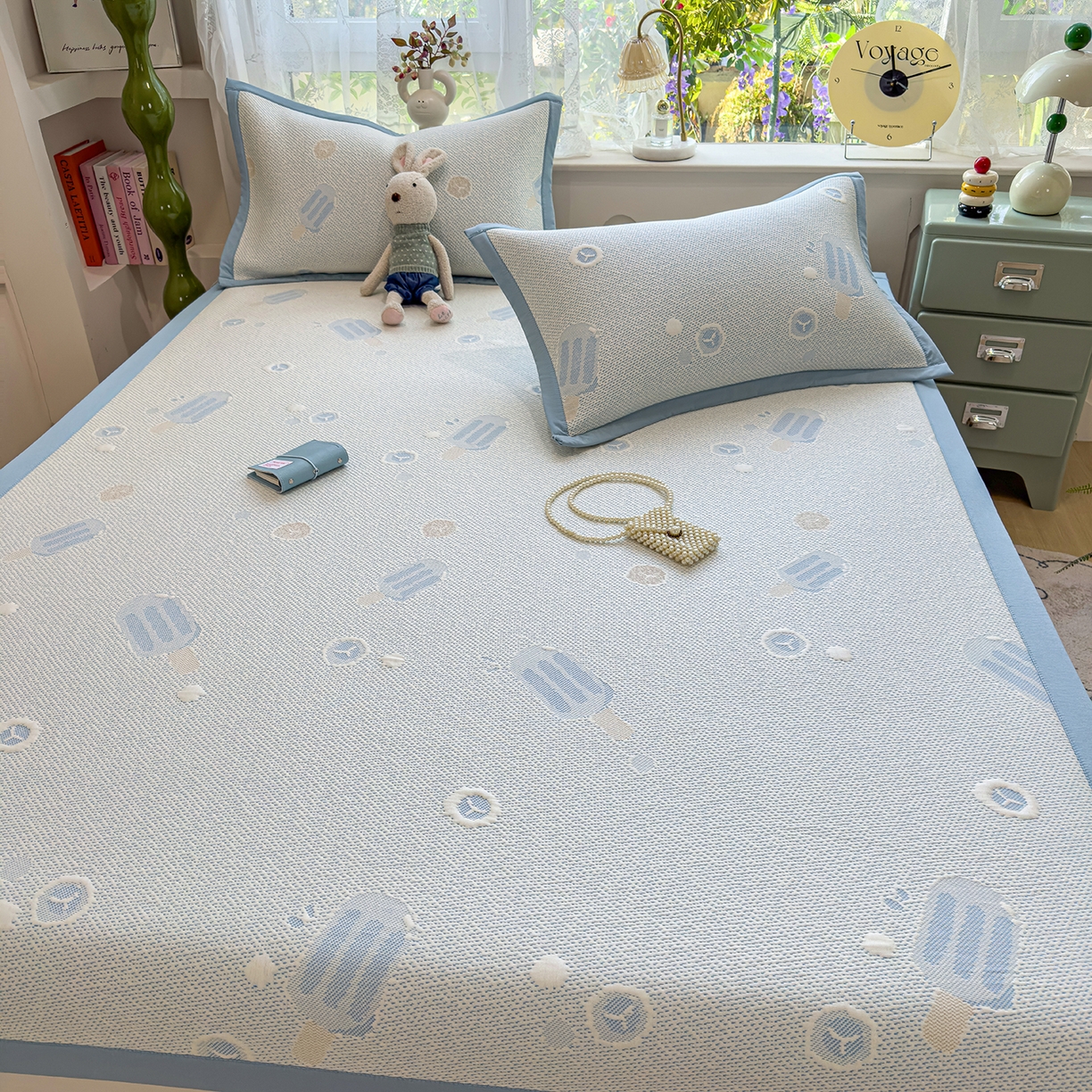 91家纺网 家纺一手货源 找家纺 典冠 2026新款PE凉感豆豆提花软席 蓝色棒冰