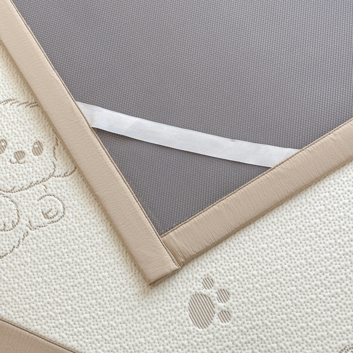 91家纺网 家纺一手货源 找家纺 典冠 2026新款PE凉感豆豆提花软席 玩偶狗