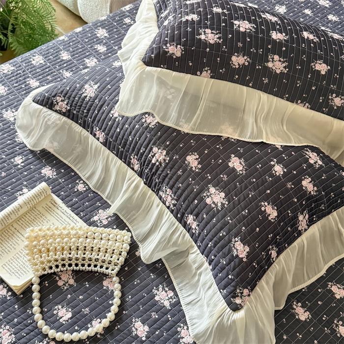 91家纺网 家纺一手货源 找家纺 吾欢心 2026新款仿锦安法式花边凉感丝床盖款夏凉被四件套软凉席三件套小冰皮空调被 香颂漫花