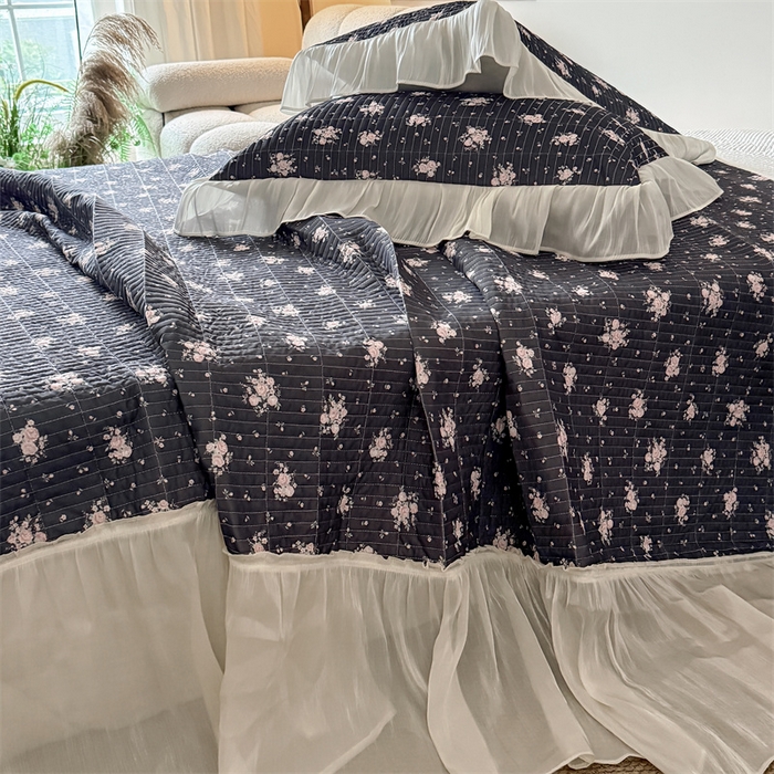 91家纺网 家纺一手货源 找家纺 吾欢心 2026新款仿锦安法式花边凉感丝床盖款夏凉被四件套软凉席三件套小冰皮空调被 香颂漫花