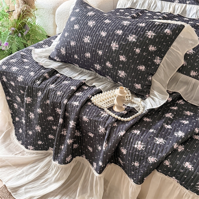 91家纺网 家纺一手货源 找家纺 吾欢心 2026新款仿锦安法式花边凉感丝床盖款夏凉被四件套软凉席三件套小冰皮空调被 香颂漫花