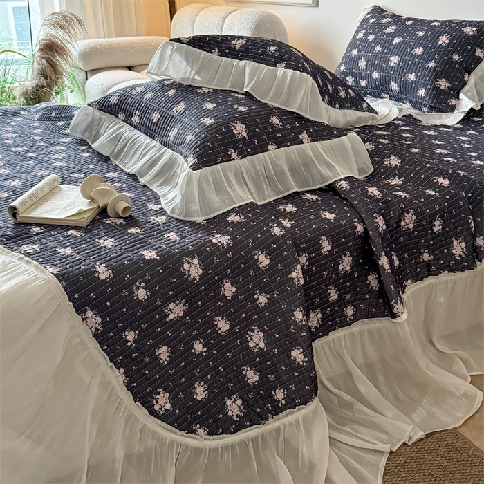 91家纺网 家纺一手货源 找家纺 吾欢心 2026新款仿锦安法式花边凉感丝床盖款夏凉被四件套软凉席三件套小冰皮空调被 香颂漫花