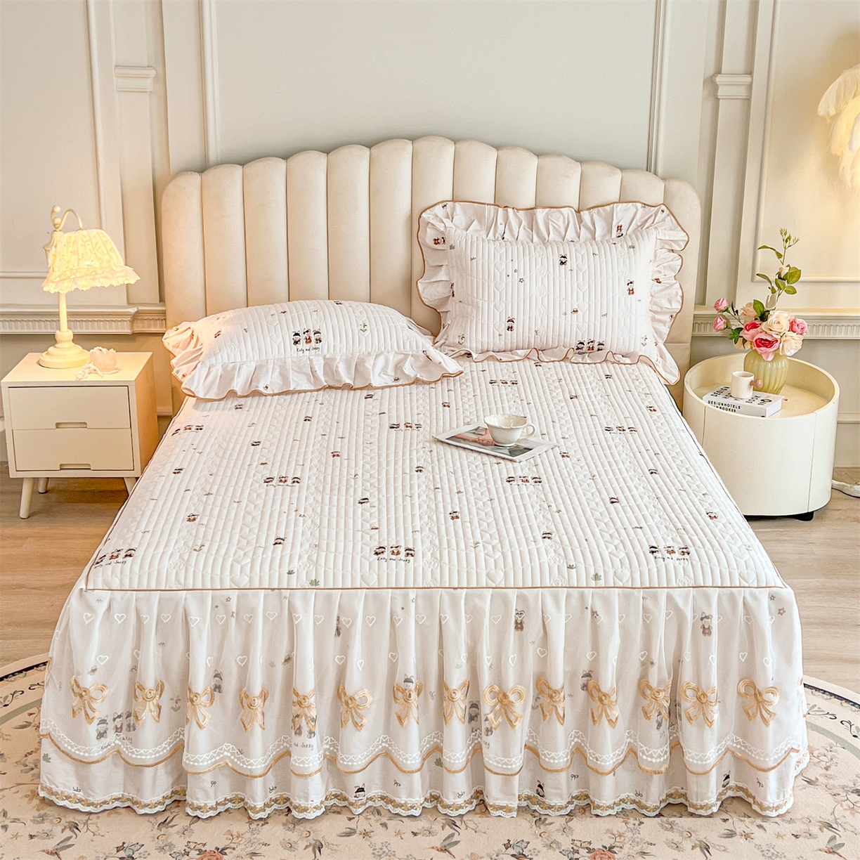 91家纺网 家纺一手货源 找家纺 宜凡家纺 2026新款全棉印花公主风夹棉床裙四件套② 森林动物派