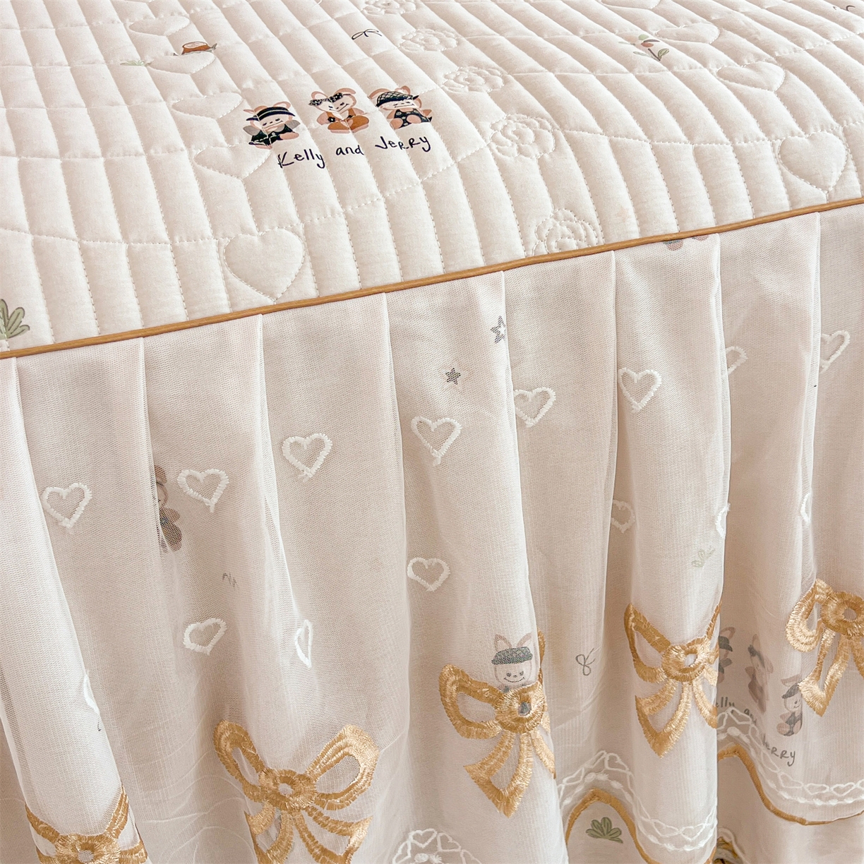 91家纺网 家纺一手货源 找家纺 宜凡家纺 2026新款全棉印花公主风夹棉床裙四件套② 森林动物派