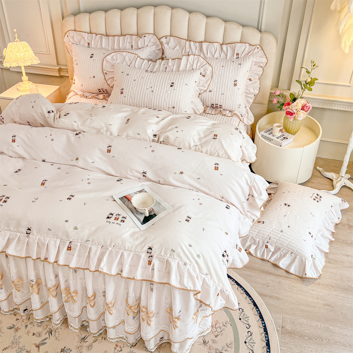 91家纺网 家纺一手货源 找家纺 宜凡家纺 2026新款全棉印花公主风夹棉床裙四件套② 森林动物派