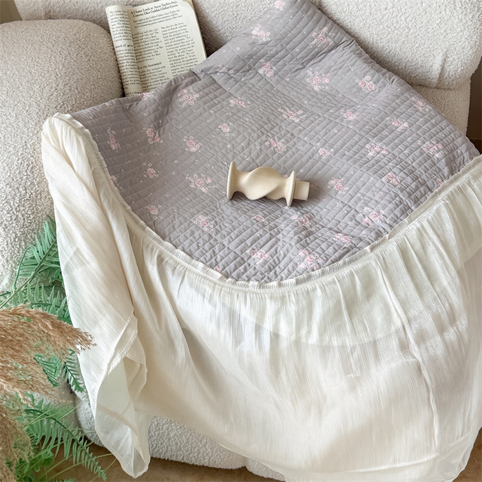 91家纺网 家纺一手货源 找家纺 吾欢心 2026新款仿锦安法式花边凉感丝床盖款夏凉被四件套软凉席三件套小冰皮空调被 组合图仅做展示不可下单