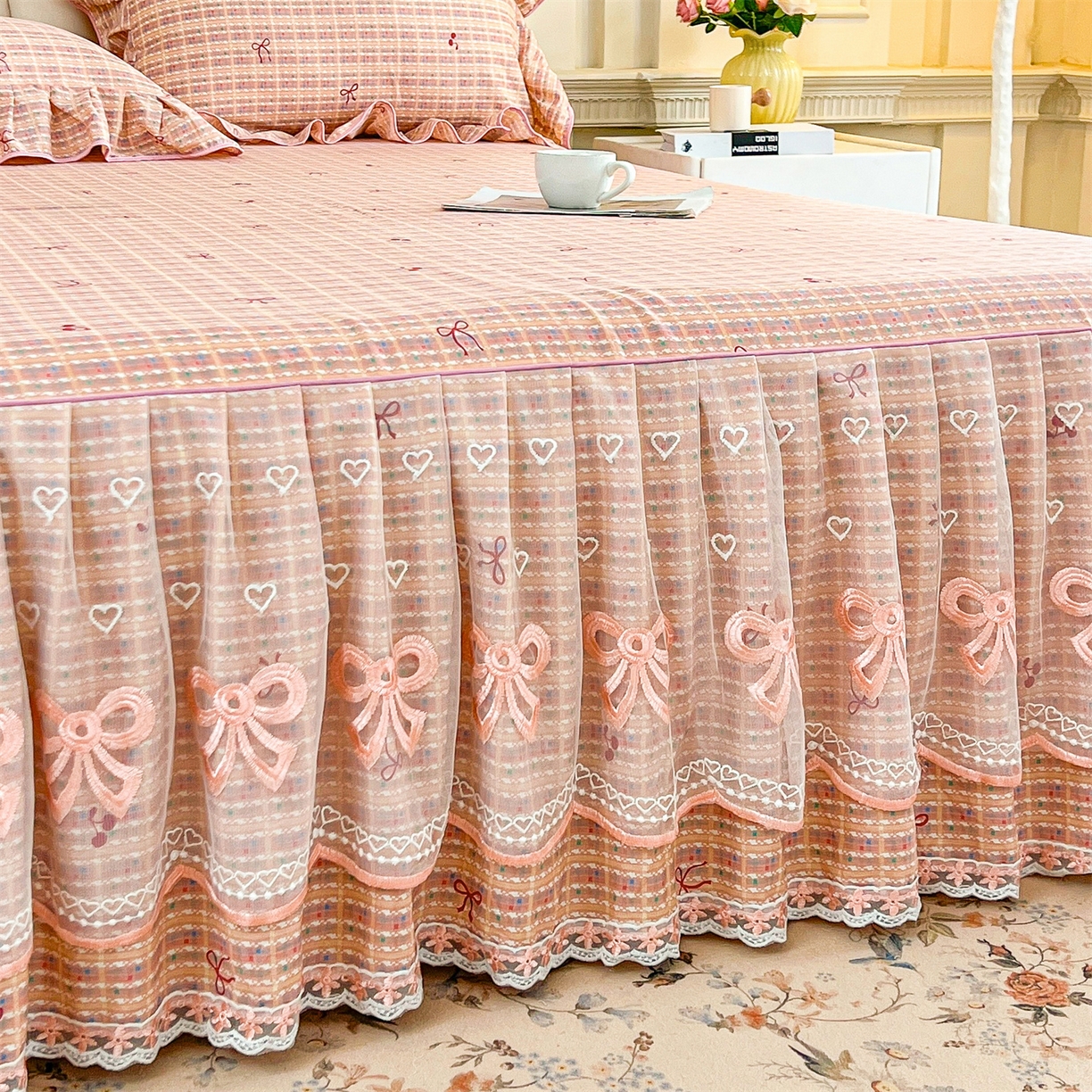 91家纺网 家纺一手货源 找家纺 宜凡家纺 2026新款全棉公主风单层床裙三件套② 樱桃蝴蝶结