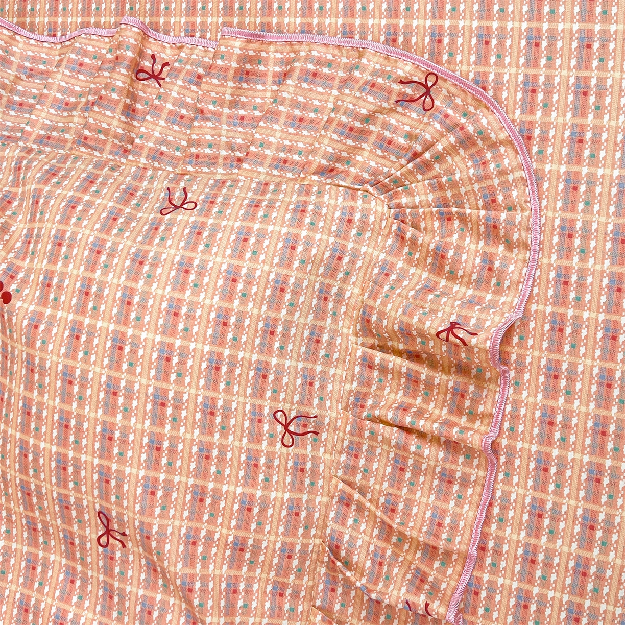 91家纺网 家纺一手货源 找家纺 宜凡家纺 2026新款全棉公主风单层床裙三件套② 樱桃蝴蝶结