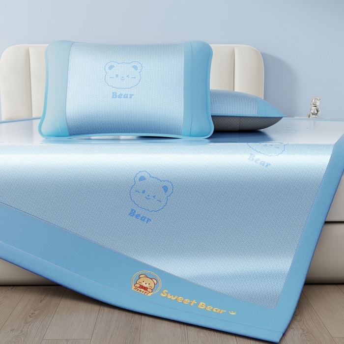 91家纺网 家纺一手货源 找家纺 梵克保罗 2026新款3D复合三明治冰藤冰丝凉席套件-甜蜜小熊 甜蜜小熊-蓝色