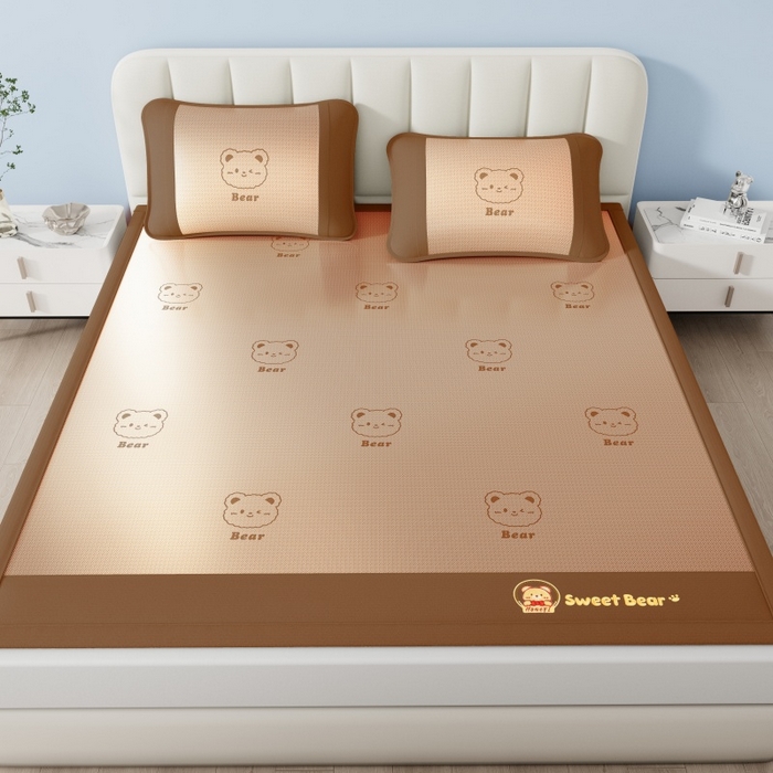 91家纺网 家纺一手货源 找家纺 梵克保罗 2026新款3D复合三明治冰藤冰丝凉席套件-甜蜜小熊 甜蜜小熊-咖色