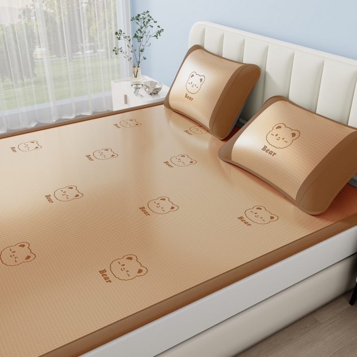 91家纺网 家纺一手货源 找家纺 梵克保罗 2026新款3D复合三明治冰藤冰丝凉席套件-甜蜜小熊 甜蜜小熊-咖色