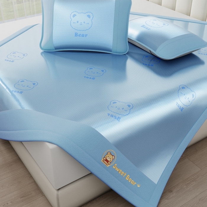 91家纺网 家纺一手货源 找家纺 梵克保罗 2026新款3D复合三明治冰藤冰丝凉席套件-甜蜜小熊 甜蜜小熊-蓝色