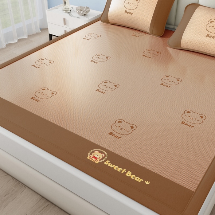 91家纺网 家纺一手货源 找家纺 梵克保罗 2026新款3D复合三明治冰藤冰丝凉席套件-甜蜜小熊 甜蜜小熊-咖色