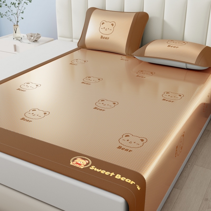 91家纺网 家纺一手货源 找家纺 梵克保罗 2026新款3D复合三明治冰藤冰丝凉席套件-甜蜜小熊 甜蜜小熊-咖色