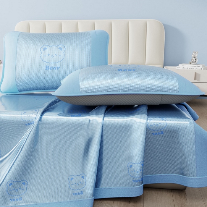 91家纺网 家纺一手货源 找家纺 梵克保罗 2026新款3D复合三明治冰藤冰丝凉席套件-甜蜜小熊 甜蜜小熊-蓝色